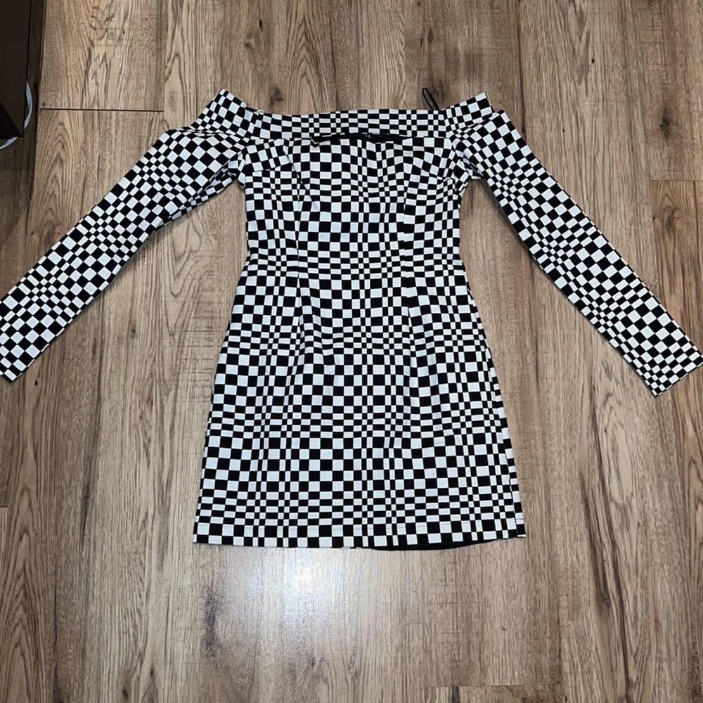 NEW! HP 🥳🥳🥳Zara Checkered Print Mini Dress - Picture 4 of 9